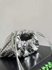 Picture of Bottega Veneta Handbags _SKUfw220466396fw